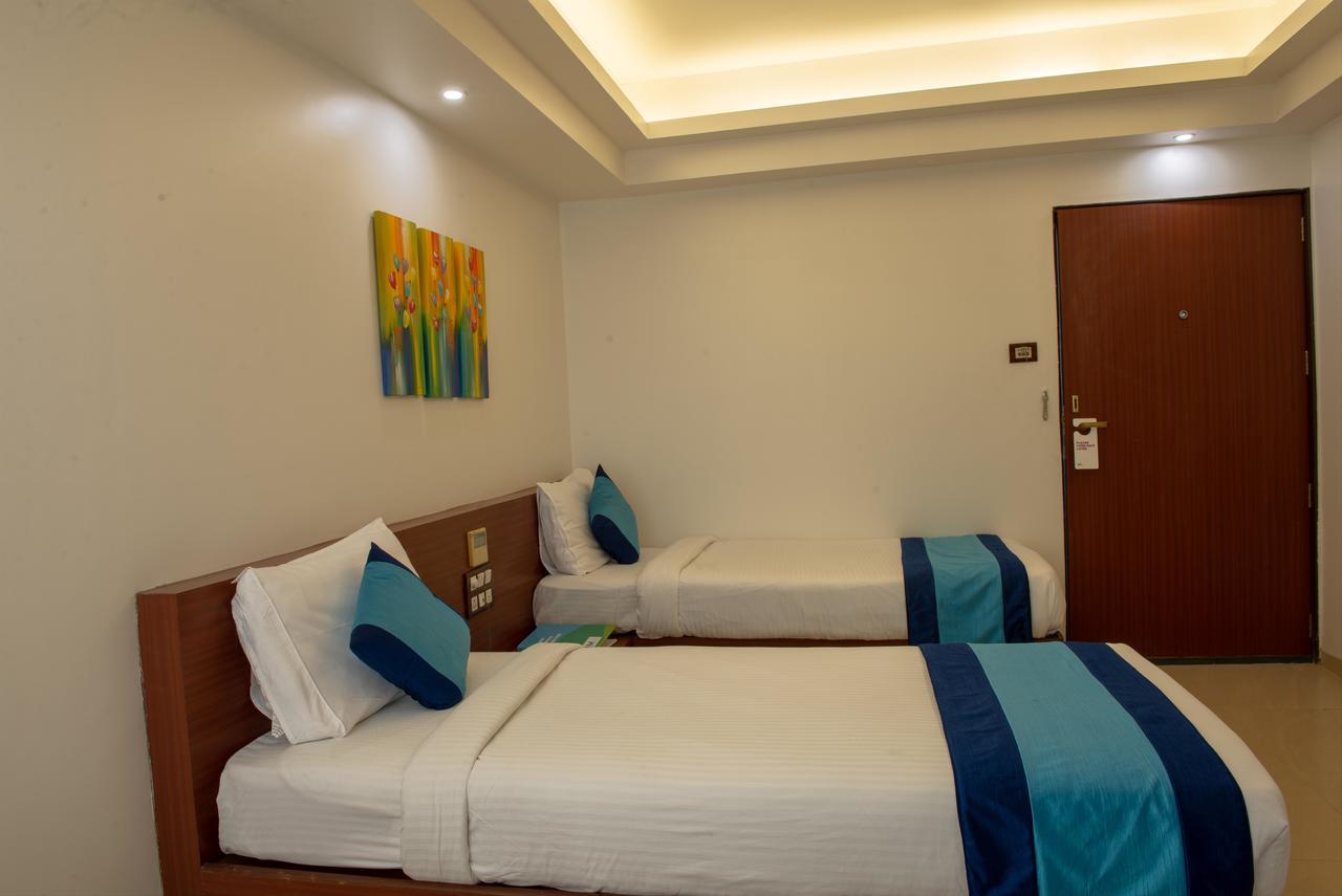 Hotel Mint Montvert, Baner Pune Exterior foto